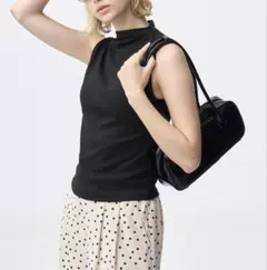 お値下げ◎GU ボトルネックT(ノースリーブ) ブラック&ホワイトS 2枚セット