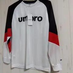 ★新品タグ付きumbro 吸水速乾 長袖Ｔシャツ 160㌢