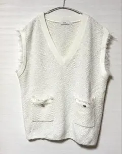 【earth】ホワイト Vネック ニットベスト フリンジ付き フリーサイズ