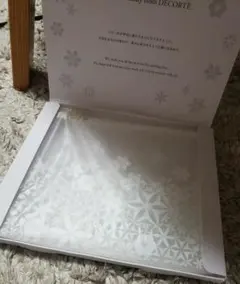 コスメデコルテ　非売品　フラットポーチ　ノベルティ