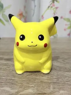 未使用　ポケモン ピカチュウ 貯金箱　陶器