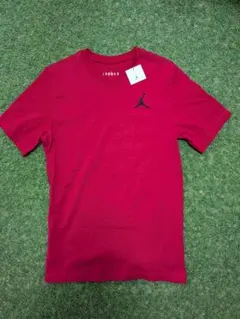 新品✨️NIKE JORDAN Tシャツ レッド Mサイズのサムネイル