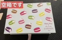 LADUREE ラデュレ × ハローキティレターボックス【空箱】 水色のサムネイル