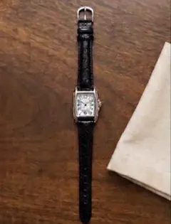 腕時計 レクタンギュラーシルバー y2k