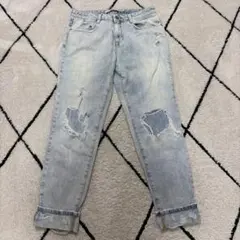 ZARA ダメージジーンズ
