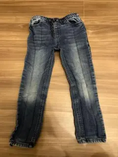 Item thumbnail for item 11aa17f8-fb5e-4633-a120-f04337bfce85