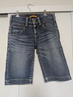 Levi's リーバイス レディース デニムハーフパンツ 29インチ 色落ち加工のサムネイル