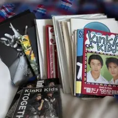 KinKi Kids グッズ① '95年パンフ 9冊 - メルカリ