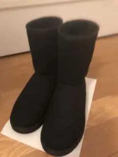 UGG W CLASSIC SHORT 5825ブラック ムートンブーツ