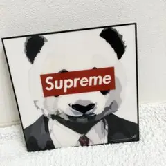 Supremeロゴ パンダ Keetatat Sitthiket ポップアート