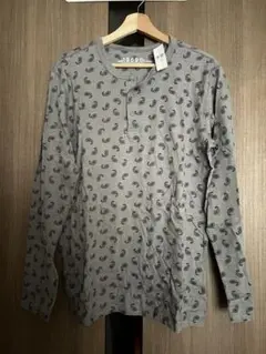 Gapヘンリーネックペイズリー柄コットン長袖シャツ　グレーサイズM