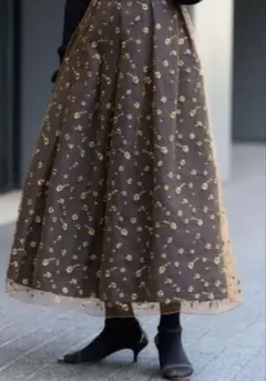 IENA LA BOUCLE チュール刺繍タックスカート