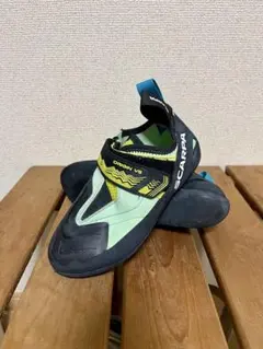 Item thumbnail for item fc21c324-fd43-40eb-bc56-cea376f871ac