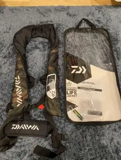 新品 ダイワ ライフジャケット DF-2000 膨張式 ウォッシャブル 赤
