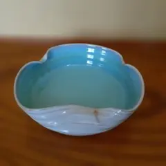 波型緑陶器花器