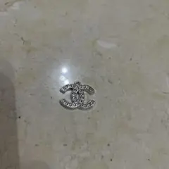 CHANEL シルバー ロゴチャーム