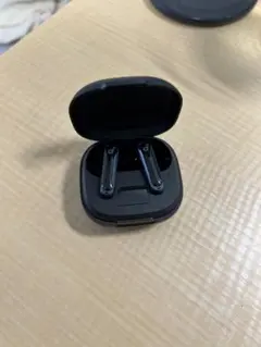 soundcore P40i ワイヤレスイヤホン　左耳とケースのみ