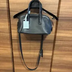 銀座かねまつ　黒 レザー ショルダーバッグ