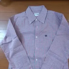 赤と青のチェック柄ボタンダウンシャツ