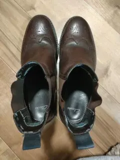 Clarks メンズ　ブラウン サイドゴアブーツ
