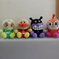 アンパンマン他(4体set)本体背中に小物入れ&ストラップ付き