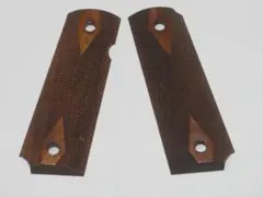CAW 　木製グリップ　 M1911用　（中古品）のサムネイル