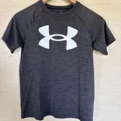 アンダーアーマー　キッズ　トレーニングシャツ
