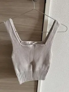 リブ編みライトグレークロップドタンクトップ
