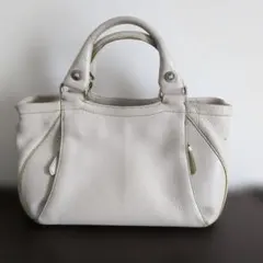 Cole Haan ホワイト ハンドバッグ