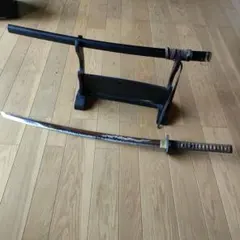 模造刀/刃長73cm（ハバキ含む）/重さ1017g（鞘なし）/拵え付き/刀剣
