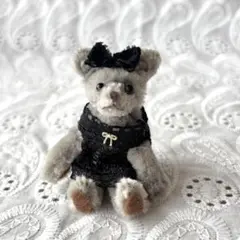 アンティーク風 モールベア 黒ワンピース おめかしベア モールアート