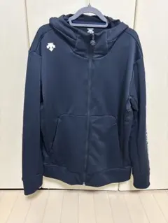 デサントmove sportのジャージパーカー