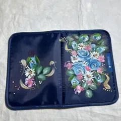 お薬手帳ケース260 トールペイント　手書き　ハンドメイド　ブルーローズ　薔薇