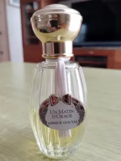 ANNICK GOUTAL UN MATIN D'ORAGE 香水のサムネイル