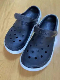 crocs サンダル　　ウィメンズ25センチ
