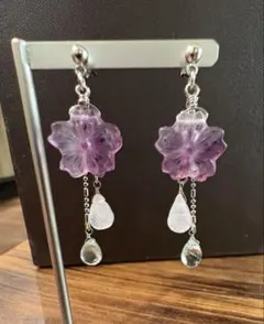 フローライトの花　ピアス