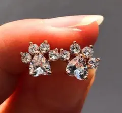 1204★現品限り★ 犬猫好き必見！肉球デザイン ピアス きれいめ 可愛い