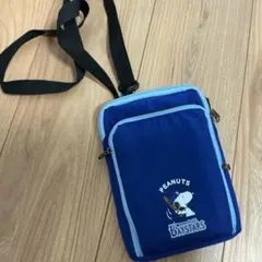横浜DeNAベイスターズ スヌーピー ショルダーバッグのサムネイル