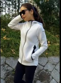 【ナイキ】ホワイト フード付き パーカー