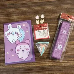 古本屋　カニちゃん　ちいかわペンケース　インテリアミニフィギュア　キャンドゥ