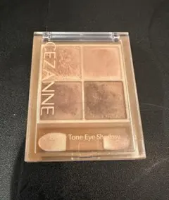 CEZANNE ベージュトーンアイシャドウ 02