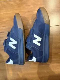 New Balance ネイビー スニーカー ベルクロ式