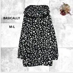 BASICALLY レオパード柄フード付きフリース　ボアパーカー　ジップアップ