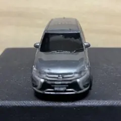 ミツビシ　アウトランダー OUTLANDER プルバックカー ミニカーのサムネイル