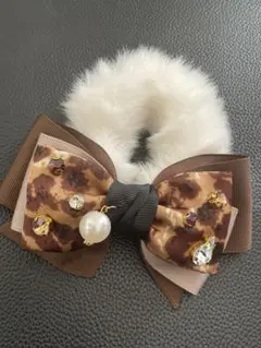 限定　レオパビジューリボンファーシュシュ