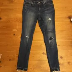 ダメージ加工ダークブルースキニーデニムGU