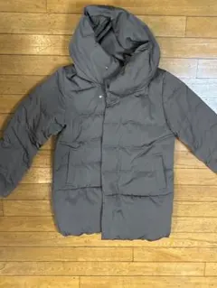 グレー フード付き ダウンジャケット