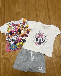 ミニーマウスTシャツとショートパンツセット90