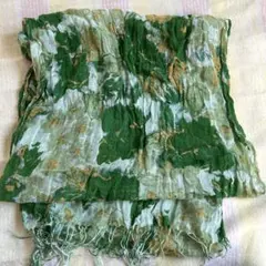 葉柄の薄手ストール フリンジ付き