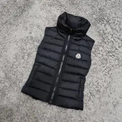 2025年最新】モンクレール sacai ベストの人気アイテム - メルカリ